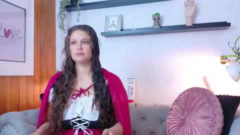 Snapshot of anaise_latif chatting on October 2025 11:40:01 AM Anaise online show from October 2025 11:40:01 AM