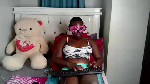 Snapshot of anakiss7 chatting on February 2026 08:07:01 PM anakiss7 online show from February 2026 08:07:01 PM