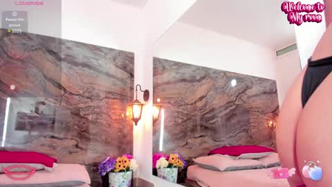 Analia smith online show from January 2025 02:04:01 AM