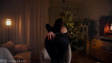 Ana online show from December 2025 10:05:02 PM