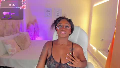 A N A  my connection hours are from 600 pm to 12 pm Colombian time online show from May 2026 05:04:02 AM
