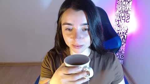Snapshot of anarosse__ chatting on October 2025 01:20:02 AM ana 3 online show from October 2025 01:20:02 AM