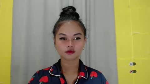 Snapshot of anaruru_ chatting on January 2025 06:45:01 AM ANA online show from January 2025 06:45:01 AM