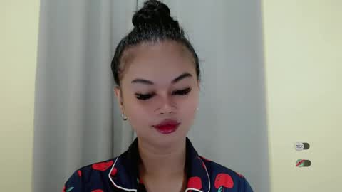 Snapshot of anaruru_ chatting on January 2025 11:15:02 AM ANA online show from January 2025 11:15:02 AM