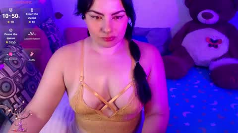 Ana online show from October 2025 02:18:02 PM