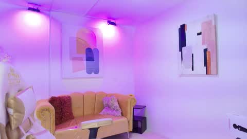 Snapshot of anastasiia_rouse chatting on November 2025 04:00:01 AM Anastasia online show from November 2025 04:00:01 AM