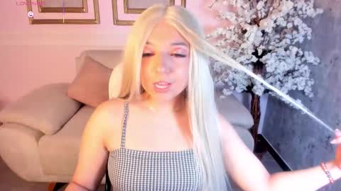 Ana online show from September 2025 08:13:02 PM