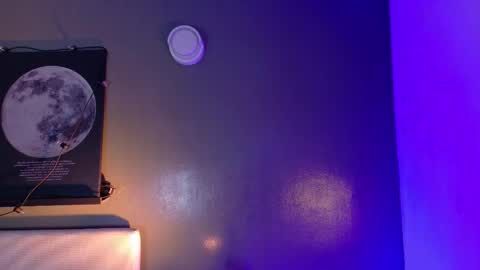 Kendra  online show from November 2025 10:18:02 AM