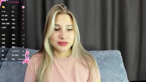 Snapshot of and1sa chatting on November 2025 11:43:02 AM Andisa online show from November 2025 11:43:02 AM