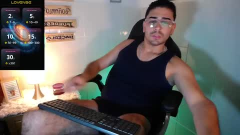 Snapshot of andders_ chatting on May 2026 01:47:02 AM Anders online show from May 2026 01:47:02 AM