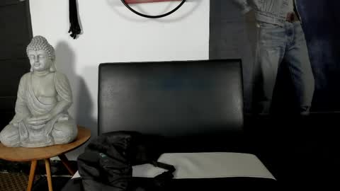 anddy_hugecock online show from April 2026 12:28:02 PM