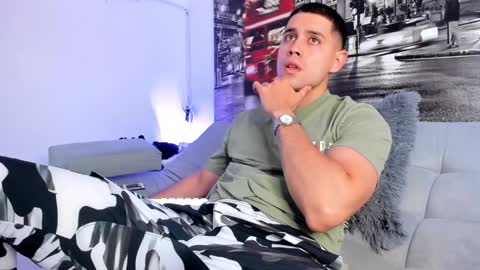 Snapshot of ander_perez chatting on January 2025 04:11:02 PM ANDER online show from January 2025 04:11:02 PM