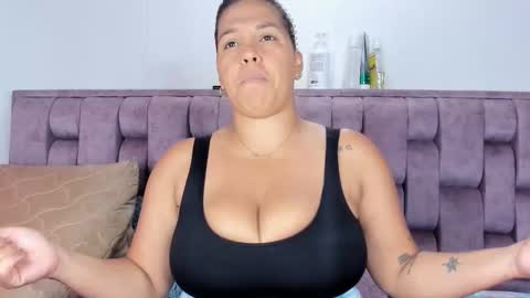 Andrea bigtits69 online show from February 2026 08:12:02 PM