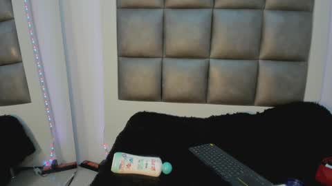 andrea_brunette_ online show from September 2025 12:26:01 PM
