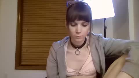 Snapshot of andrea_davenport chatting on December 2024 03:04:01 AM andrea online show from December 2024 03:04:01 AM