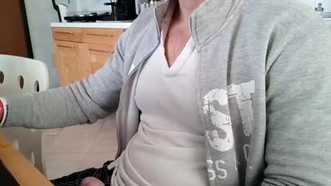 andrea_feetlover online show from November 2025 06:47:02 AM