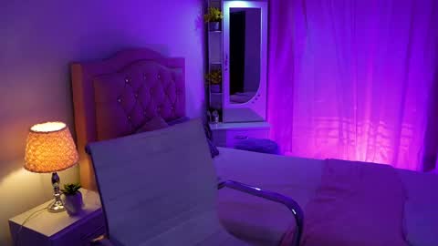 Andrea online show from February 2025 05:30:02 PM