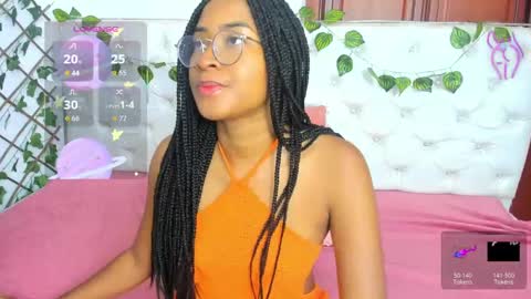 Naomi Andrea Daviss online show from November 2025 12:04:01 PM