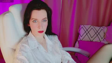 Andrea Ashton online show from February 2025 05:32:02 PM