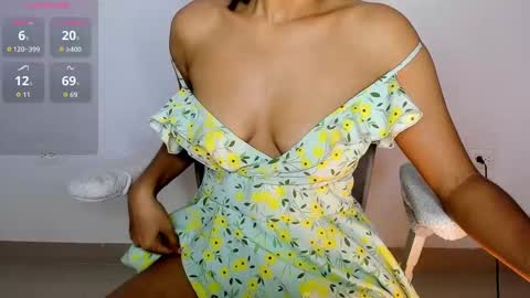 Andrea  online show from October 2025 10:57:02 AM