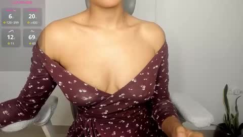 Andrea  online show from October 2025 12:39:01 PM