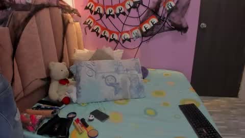 Snapshot of andreasweet2 chatting on October 2025 07:36:02 PM A n d r e a S w e e t online show from October 2025 07:36:02 PM