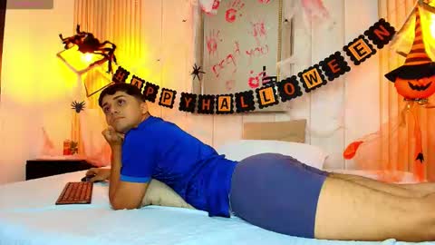 Snapshot of andreew_hall_ chatting on October 2025 11:07:01 PM Andreew hall  online show from October 2025 11:07:01 PM