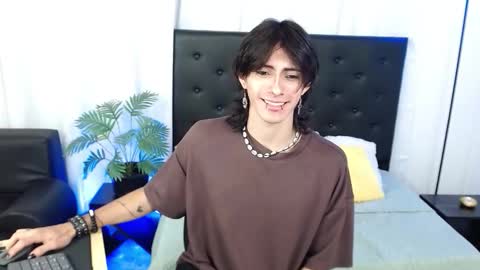 Snapshot of andreey50 chatting on November 2025 01:59:02 PM Andrey online show from November 2025 01:59:02 PM