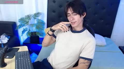 Andrey online show from November 2025 01:44:02 PM