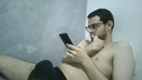 Snapshot of andres129494 chatting on May 2026 08:03:02 PM andres129494 online show from May 2026 08:03:02 PM