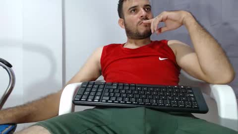 Snapshot of andres_blanco_ chatting on October 2025 09:46:02 PM i am Andres online show from October 2025 09:46:02 PM