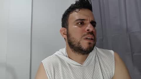 Snapshot of andres_blanco_ chatting on October 2025 06:37:01 AM i am Andres online show from October 2025 06:37:01 AM