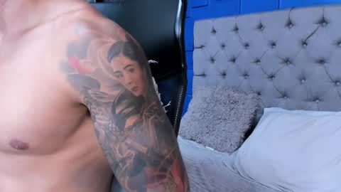 Snapshot of andres_clark chatting on November 2025 05:57:02 PM insta andres clark online show from November 2025 05:57:02 PM