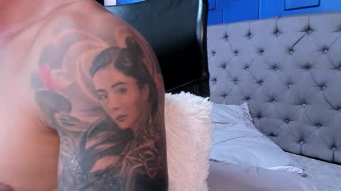 Snapshot of andres_clark chatting on November 2025 06:18:02 PM insta andres clark online show from November 2025 06:18:02 PM