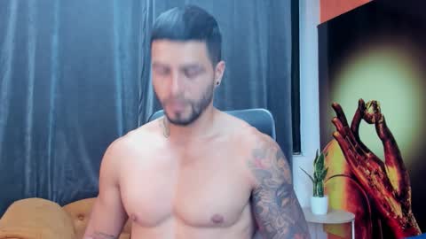 Snapshot of andres_clark chatting on November 2025 05:59:01 PM insta andres clark online show from November 2025 05:59:01 PM