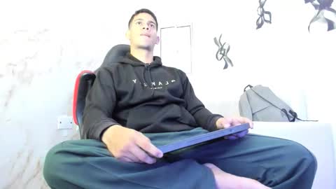 Snapshot of andres_stud777 chatting on October 2025 04:11:01 AM ANDRES online show from October 2025 04:11:01 AM