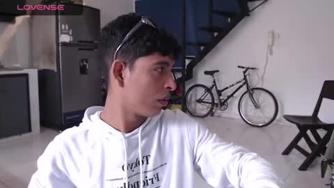 Snapshot of andressdean chatting on January 2025 05:23:02 PM Andres Dean online show from January 2025 05:23:02 PM