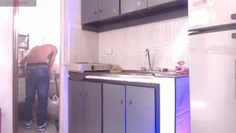 Snapshot of andressdean chatting on October 2025 08:06:02 PM Andres Dean online show from October 2025 08:06:02 PM