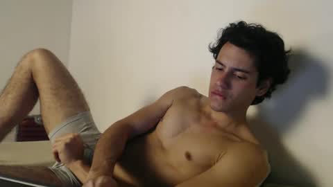 Snapshot of andrestorres0 chatting on February 2025 01:40:01 AM Andres Torres online show from February 2025 01:40:01 AM