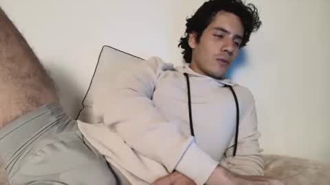 Snapshot of andrestorres0 chatting on February 2025 02:28:02 AM Andres Torres online show from February 2025 02:28:02 AM