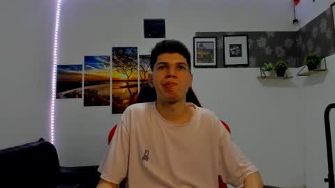 andrew_2811 online show from November 2025 12:54:01 AM