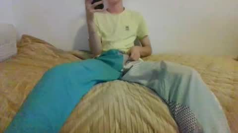 Andrew online show from October 2025 06:30:01 PM