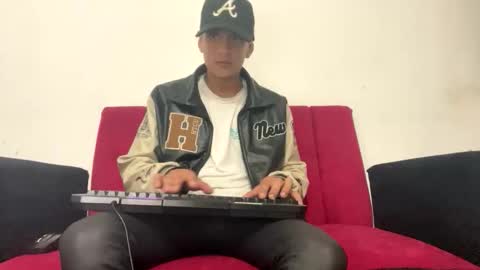 Snapshot of andrewcooper1 chatting on November 2025 03:45:02 AM andrew online show from November 2025 03:45:02 AM