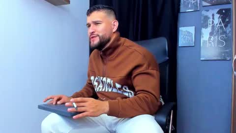 Andrew Diaz online show from November 2025 07:38:02 AM