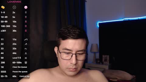 andrewmhilton_ online show from October 2025 06:43:01 AM