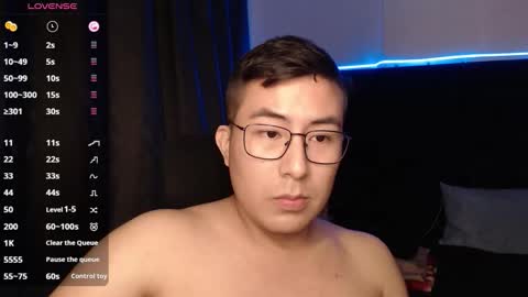 andrewmhilton_ online show from October 2025 02:09:01 AM