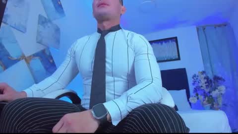 andrewstelee online show from March 2025 02:14:02 AM