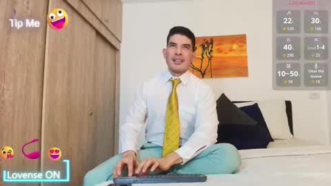 andrewstelee online show from November 2025 02:11:02 AM