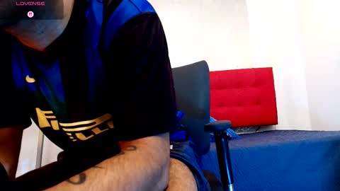   online show from October 2025 10:15:01 PM