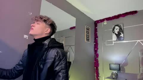 Snapshot of andrius_24 chatting on December 2024 12:44:01 PM      online show from December 2024 12:44:01 PM